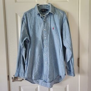 Ralph Lauren "Blake" Light Wash Denim Button-down Shirt Size M
